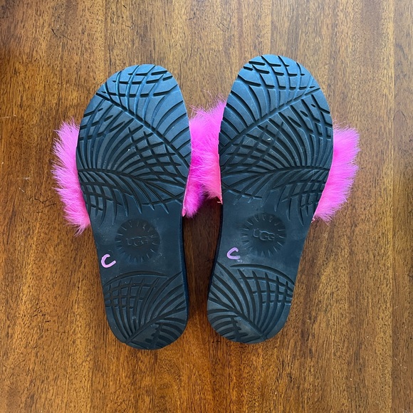 UGG Royale Slide - Picture 3 of 8